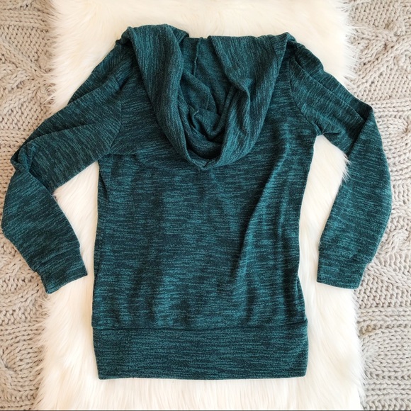 Emerald green pullover hoodie - Picture 2 of 4